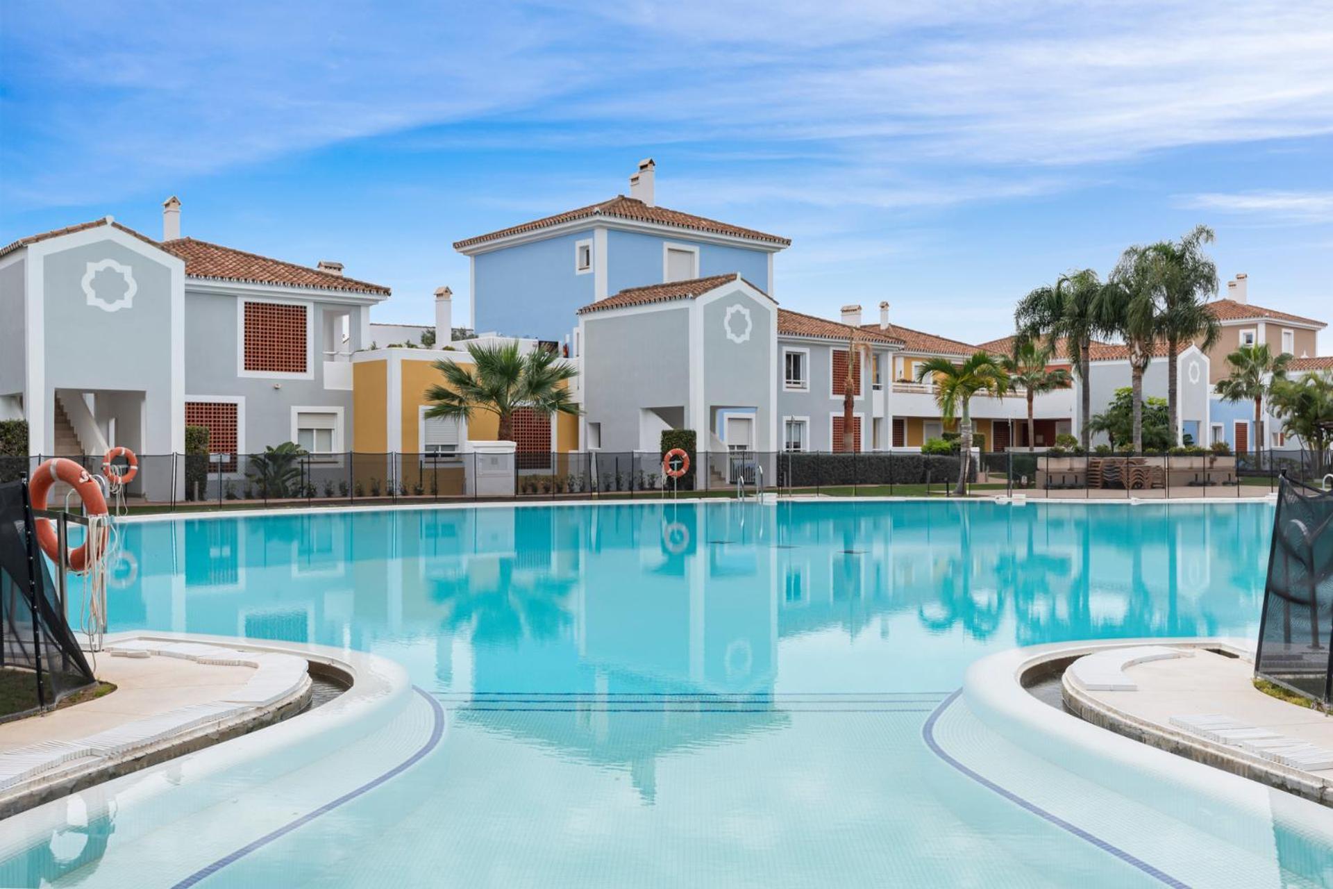 Cortijo Del Mar 2 Bed Sleeps Up To 5 Apartment Estepona